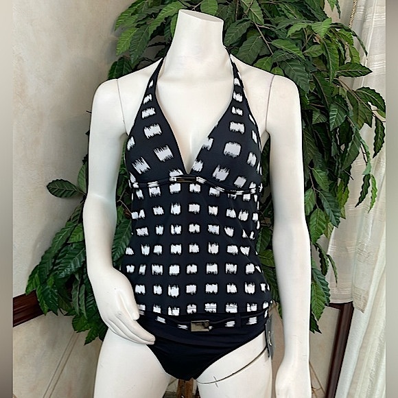 BLACK & WHITE D-CUP HALTER TANKINI - Picture 1 of 10